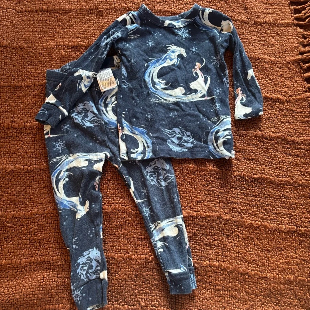 GAP x Disney Navy Pajama Set with Elsa Frozen Design Baby Toddler 18-24 month